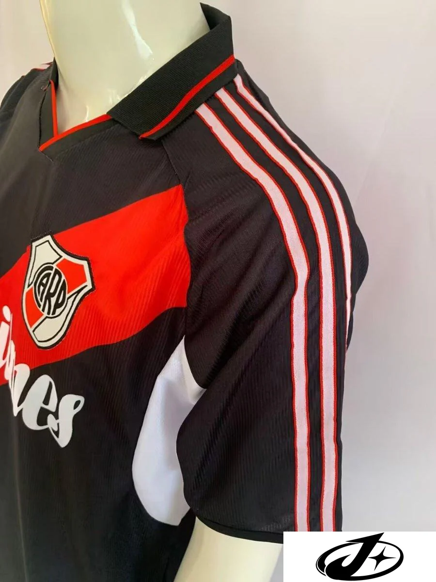 Retro 00/01 River Plate Third Jersey - Image 8